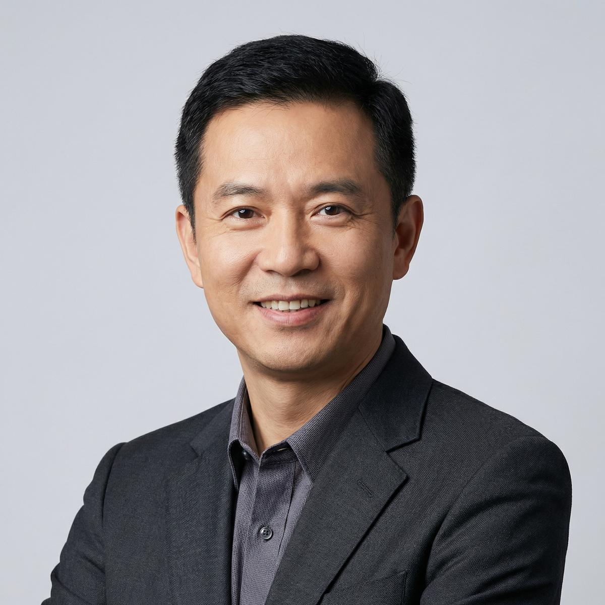 看片改装总监张伟